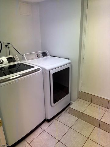400 Summer Ave, Newark City, NJ 07104