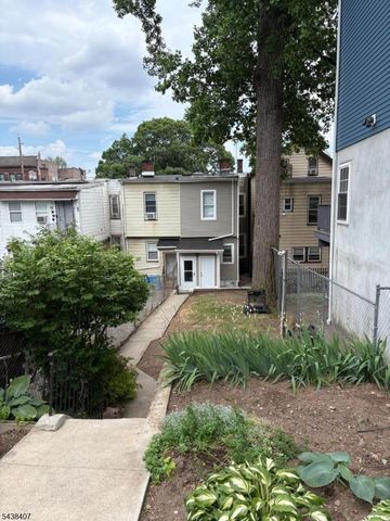 400 Summer Ave, Newark City, NJ 07104
