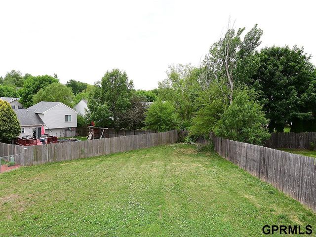 13522 S 31 Street, Bellevue, NE 68123