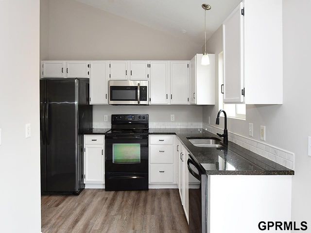 13522 S 31 Street, Bellevue, NE 68123