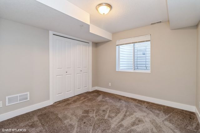 4461 Lower Beaver Road, Des Moines, IA 50310