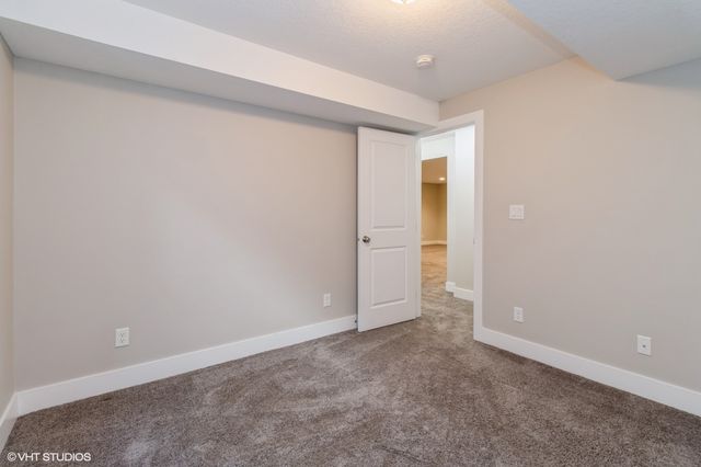 4461 Lower Beaver Road, Des Moines, IA 50310