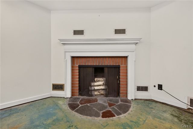 100 Shirley Road, Syracuse, NY 13224