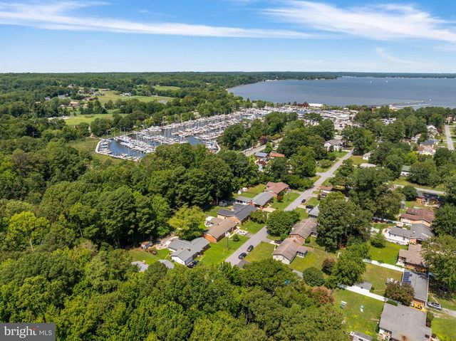 7039 DOVER AVE, North Beach, MD 20714