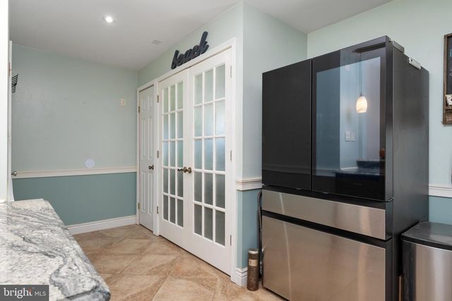 7039 DOVER AVE, North Beach, MD 20714
