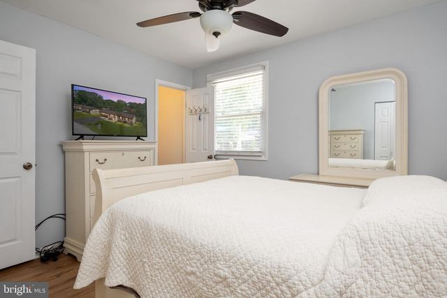 7039 DOVER AVE, North Beach, MD 20714