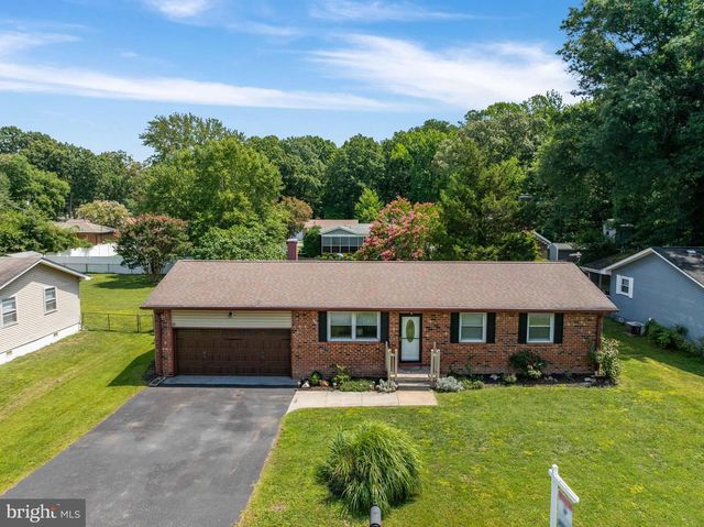 7039 DOVER AVE, North Beach, MD 20714