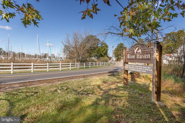 7039 DOVER AVE, North Beach, MD 20714