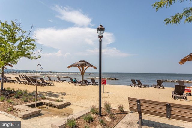 7039 DOVER AVE, North Beach, MD 20714