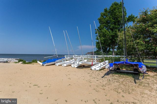 7039 DOVER AVE, North Beach, MD 20714