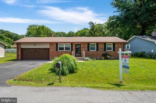 7039 DOVER AVE, North Beach, MD 20714