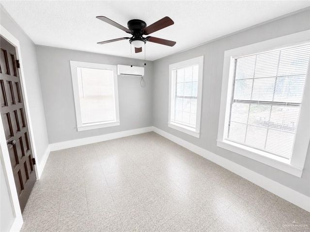 328 S Georgia Avenue, Mercedes, TX 78570