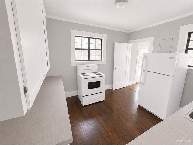 328 S Georgia Avenue, Mercedes, TX 78570