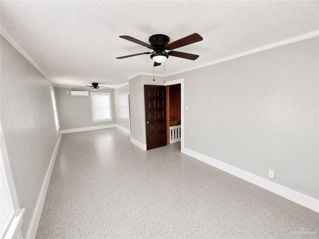 328 S Georgia Avenue, Mercedes, TX 78570