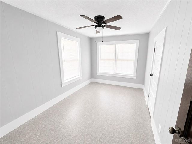 328 S Georgia Avenue, Mercedes, TX 78570