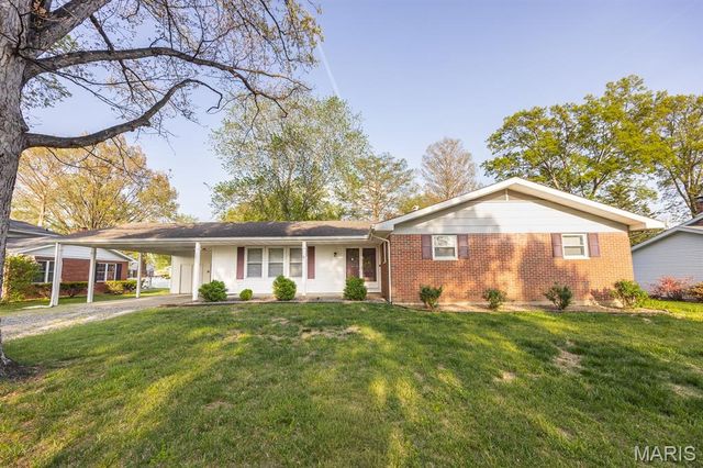 1330 Lincoln Boulevard, Mascoutah, IL 62258