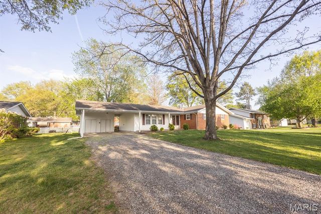 1330 Lincoln Boulevard, Mascoutah, IL 62258