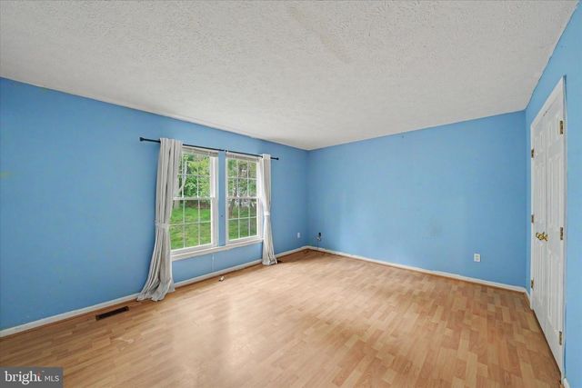 206 MACDUFF RD, Newark, DE 19711