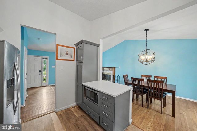 206 MACDUFF RD, Newark, DE 19711