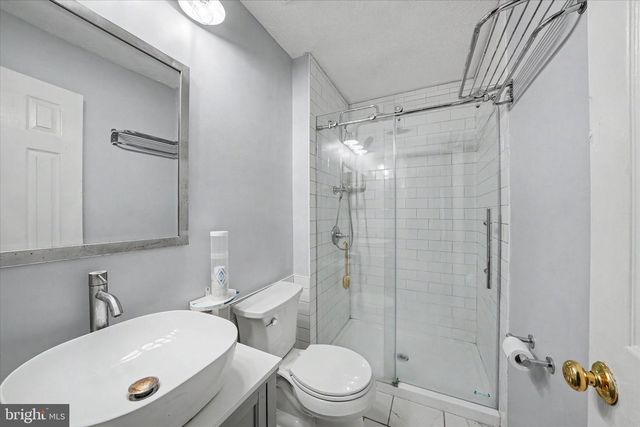 206 MACDUFF RD, Newark, DE 19711