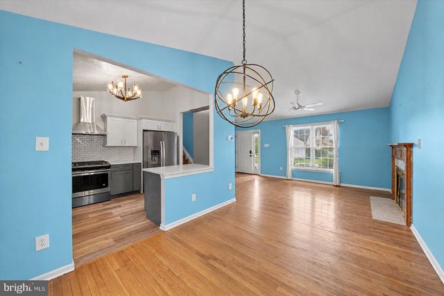 206 MACDUFF RD, Newark, DE 19711