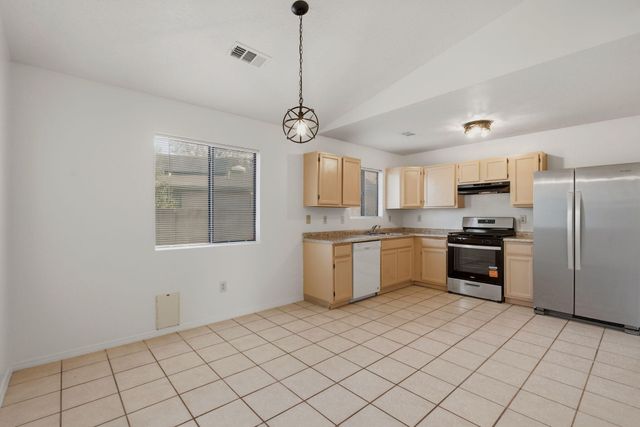 10405 Sky Trail Court NW, Albuquerque, NM 87114