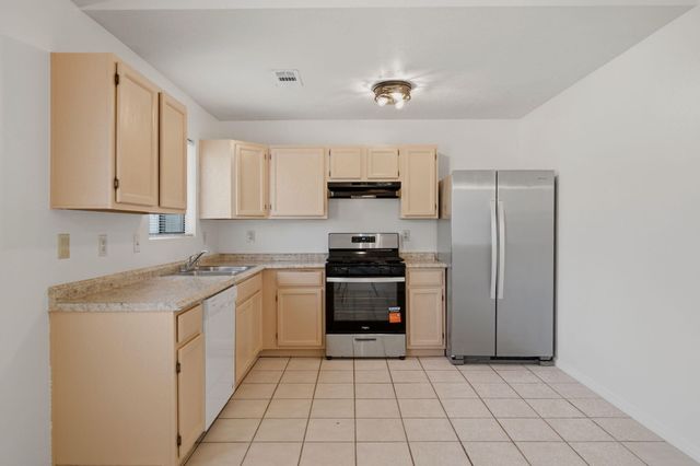 10405 Sky Trail Court NW, Albuquerque, NM 87114