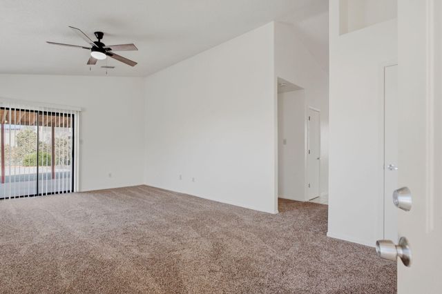 10405 Sky Trail Court NW, Albuquerque, NM 87114
