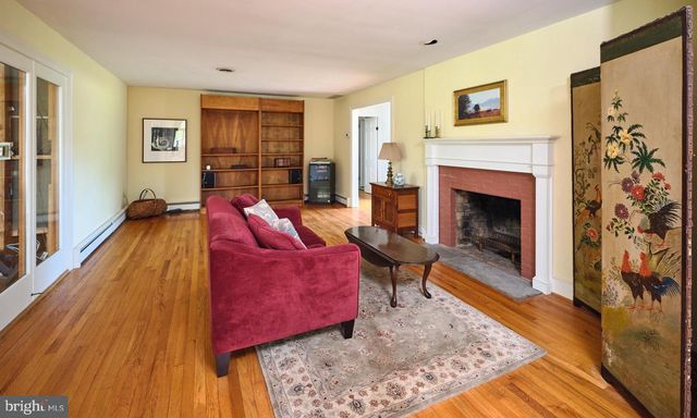 333 SPRING HOUSE RD, Newtown, PA 18940