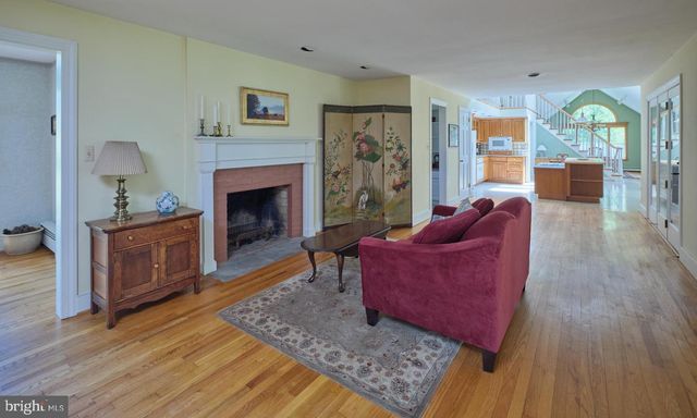 333 SPRING HOUSE RD, Newtown, PA 18940