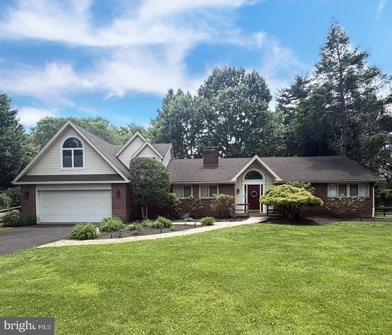 333 SPRING HOUSE RD, Newtown, PA 18940