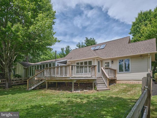333 SPRING HOUSE RD, Newtown, PA 18940