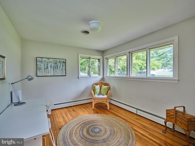 333 SPRING HOUSE RD, Newtown, PA 18940