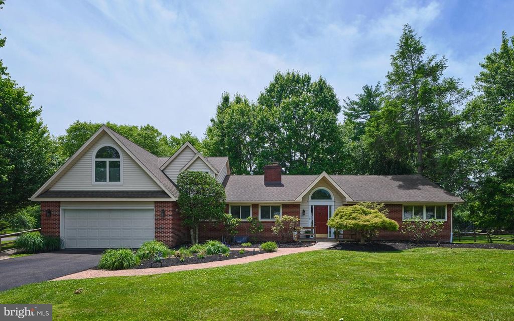 333 SPRING HOUSE RD, Newtown, PA 18940