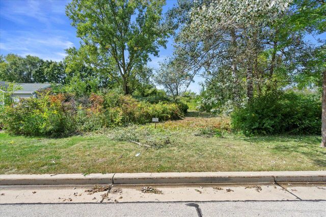 7775 S 31ST STREET, Franklin, WI 53132