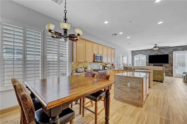 2399 Winter Cliffs Street, Henderson, NV 89052