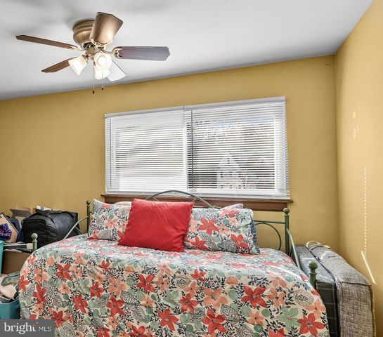 418 SHERRY WAY, Cherry Hill, NJ 08034