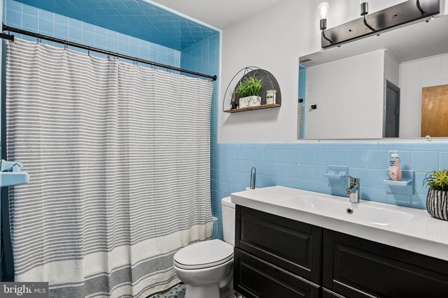 418 SHERRY WAY, Cherry Hill, NJ 08034