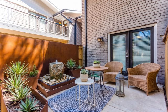 10203 Regal Oaks Drive 101, Dallas, TX 75230