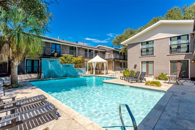 10203 Regal Oaks Drive 101, Dallas, TX 75230