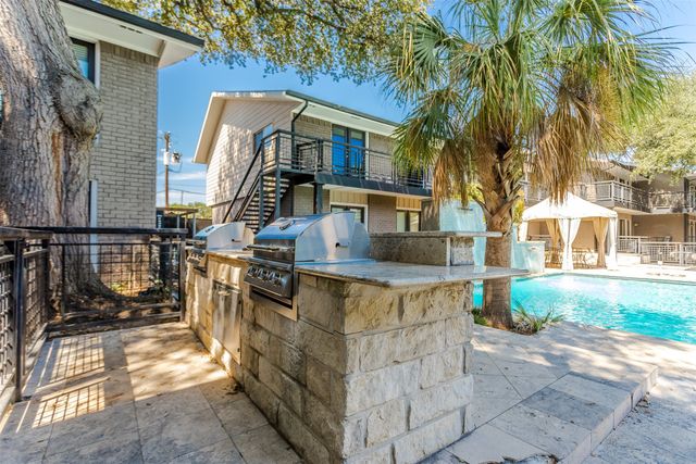 10203 Regal Oaks Drive 101, Dallas, TX 75230
