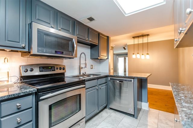 10203 Regal Oaks Drive 101, Dallas, TX 75230