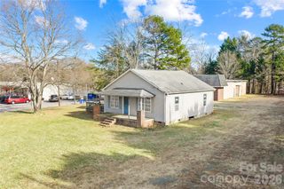 2195 Charlotte Highway, Mooresville, NC 28115