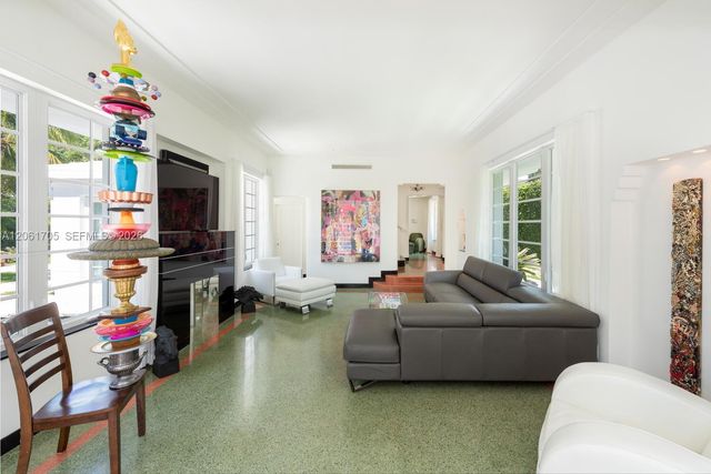 841 19th St, Miami Beach, FL 33139
