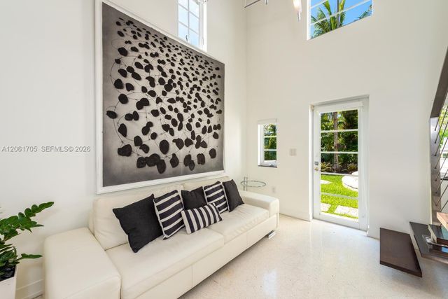 841 19th St, Miami Beach, FL 33139