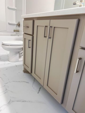 6722 Meadow View Drive S, Fargo, ND 58104