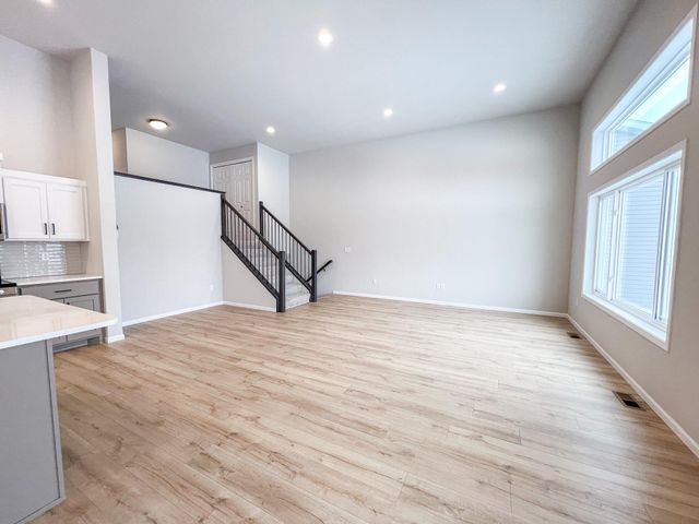 6722 Meadow View Drive S, Fargo, ND 58104