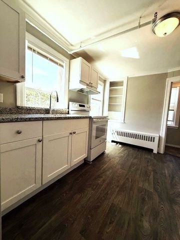 324 Cabot 2R, Beverly, MA 01915