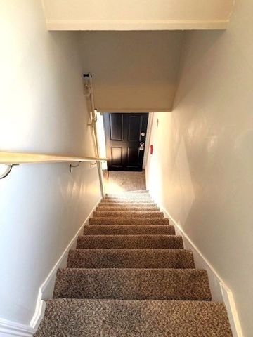 324 Cabot 2R, Beverly, MA 01915