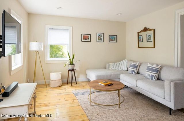 41 N Franklin Street, Athens, NY 12015